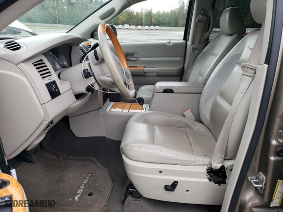 2007 Chrysler Aspen Limited with VIN 1A8HW582X7F580667, listed as a Copart auction lot 76028974 with 88,544 mi miles and Salvage Title. Bid and sale history available at carsss.com. Image 7.