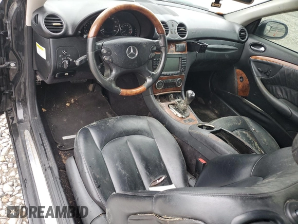 2008 Mercedes-Benz CLK 350 с VIN WDBTK56F88F246009, выставлен на аукционе Copart как лот 43073965 с пробегом 161 324 миль миль и Списание • Salvage title. История ставок и продаж доступна на DreamBid. Изображение 8.