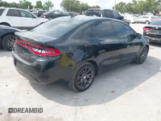2016 Dodge Dart SE z VIN 1C3CDFAA4GD533990, wystawiony jako IAAI lot #42218141 z przebiegiem 100 528 mil mil oraz . Historia ofert i sprzedaży dostępna na DreamBid. Obrazek 4.