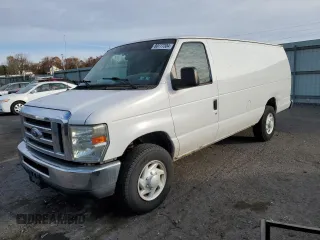 2008 Ford Econoline Cargo Commercial with VIN 1FTNS24L48DB48222, listed as a Copart auction lot 80777304 with 273,798 mi miles and Salvage Title. Bid and sale history available at DreamBid. Image 1.