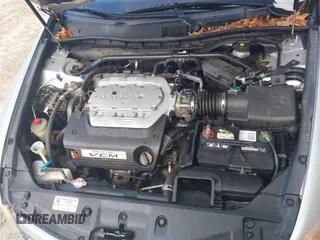 2011 Honda Accord EX-L with VIN 1HGCP3F86BA025944, listed as a IAAI auction lot 42301222 with 114,797 mi miles and . Bid and sale history available at DreamBid. Image 10.