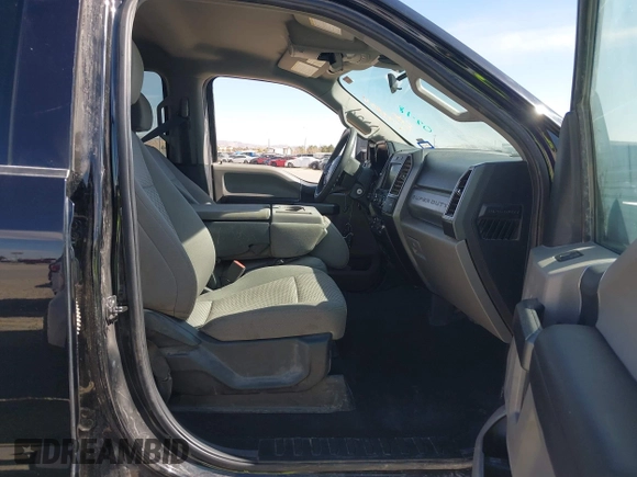 2022 Ford F-250 XL with VIN 1FT7W2BT9NEF60190, listed as a IAAI auction lot 41593504 with 54,540 mi miles and . Bid and sale history available at DreamBid. Image 5.