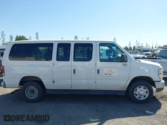 2014 Ford Econoline Passenger XL with VIN 1FBNE3BL9EDA22177, listed as a IAAI auction lot 42097378 with 232,100 mi miles. Bid and sale history available at carsss.com. Image 13.