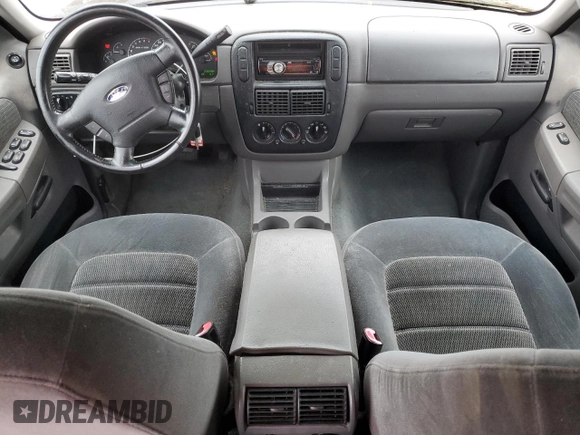 2002 Ford Explorer XLT with VIN 1FMZU63E72UC42443, listed as a Copart auction lot 55075995 with 230,484 mi miles and Clean Title. Bid and sale history available at DreamBid. Image 8.