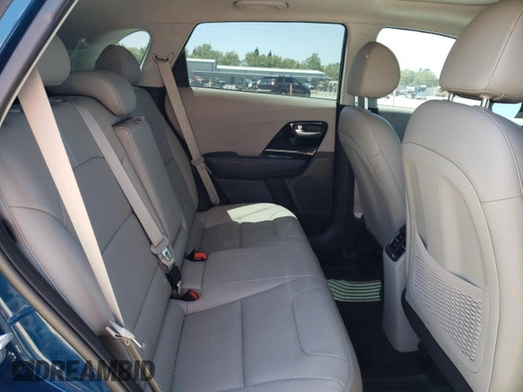 2020 Kia Niro EX Premium with VIN KNDCE3LC5L5366372, listed as a Copart auction lot 56239174 with 39,552 mi miles and Salvage Title. Bid and sale history available at carsss.com. Image 10.