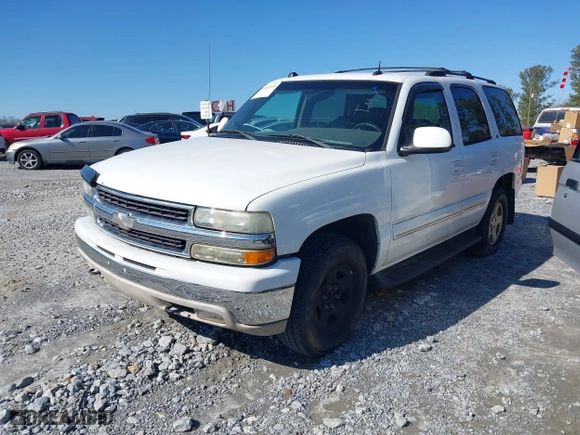 2004 Chevrolet Tahoe LT with VIN 1GNEC13Z34R150190, listed as a IAAI auction lot 41552515 with 258,473 mi miles. Bid and sale history available at carsss.com. Image 2.