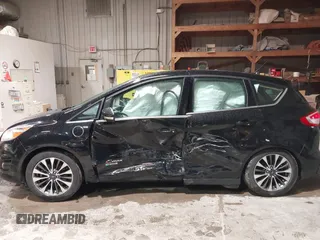 2017 Ford C-Max Titanium z VIN 1FADP5FU4HL101384, wystawiony jako IAAI lot #42308528 z przebiegiem 152 235 mil mil oraz . Historia ofert i sprzedaży dostępna na DreamBid. Obrazek 14.