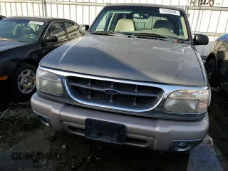 2000 Ford Explorer Eddie Bauer with VIN 1FMZU74E3YZB45594, listed as a Copart auction lot 79420944 with 185,791 mi miles and Clean title. Bid and sale history available at DreamBid. Image 5.