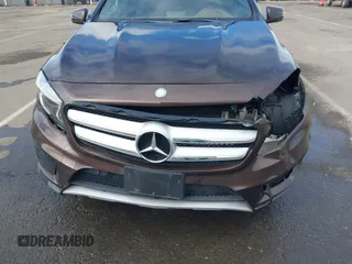 2015 Mercedes-Benz GLA 250 z VIN WDCTG4GB4FJ107864, wystawiony jako IAAI lot #41709927 z przebiegiem 102 070 mil mil oraz . Historia ofert i sprzedaży dostępna na DreamBid. Obrazek 6.