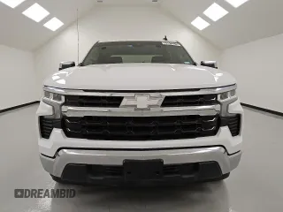 2023 Chevrolet Silverado 1500 LT with VIN 2GCPACED6P1125995, listed as a Copart auction lot 49872515 with 32,843 mi miles and Clean Title. Bid and sale history available at DreamBid. Image 5.