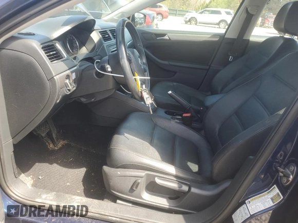 2013 Volkswagen Jetta TDI w/Premium с VIN 3VWLL7AJ1DM408026, выставлен на аукционе Copart как лот 51115825 с пробегом 98 586 миль миль и Списание • Salvage title. История ставок и продаж доступна на DreamBid. Изображение 7.
