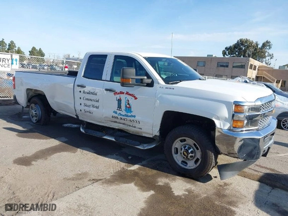2019 Chevrolet Silverado 2500HD Work Truck with VIN 2GC2CREG1K1135926, listed as a IAAI auction lot 41614989 with 91,587 mi miles. Bid and sale history available at carsss.com. Image 1.