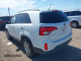 2015 Kia Sorento LX with VIN 5XYKT4A6XFG654663, listed as a IAAI auction lot 42196806 with 129,296 mi miles and . Bid and sale history available at DreamBid. Image 3.