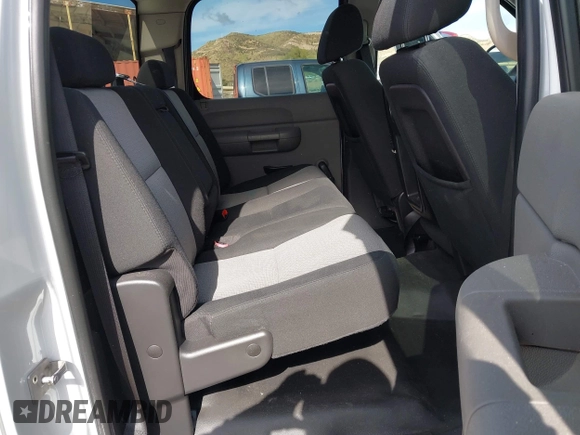 2007 Chevrolet Silverado 1500 Work Truck with VIN 2GCEC13C671558491, listed as a IAAI auction lot 41365136 with 135,260 mi miles and . Bid and sale history available at DreamBid. Image 8.