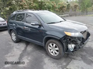 2012 Kia Sorento LX with VIN 5XYKT3A68CG266269, listed as a IAAI auction lot 41966864 with 161,772 mi miles. Bid and sale history available at carsss.com. Image 1.