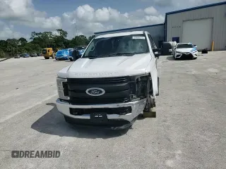 2019 Ford F-250 XL with VIN 1FT7W2BT8KED85152, listed as a Copart auction lot 59598275 with 171,026 mi miles and Salvage title. Bid and sale history available at DreamBid. Image 14.