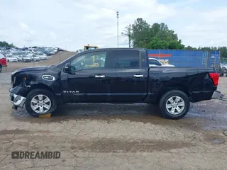 2017 Nissan Titan SV z VIN 1N6AA1EJ6HN544166, wystawiony jako IAAI lot #42160470 z przebiegiem 147 623 mil mil oraz . Historia ofert i sprzedaży dostępna na DreamBid. Obrazek 14.