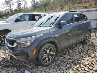 2022 Kia Seltos EX z VIN KNDERCAA9N7341643, wystawiony jako Copart lot #45891555 z przebiegiem Nie podano mil oraz Szkoda całkowita • Salvage title. Historia ofert i sprzedaży dostępna na DreamBid. Obrazek 1.