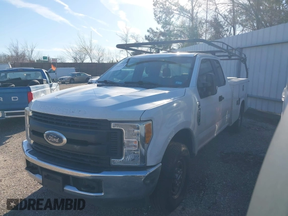 2017 Ford F-250 XL with VIN 1FD7X2A60HEE87543, listed as a IAAI auction lot 41654518 with 163,827 mi miles and . Bid and sale history available at DreamBid. Image 2.
