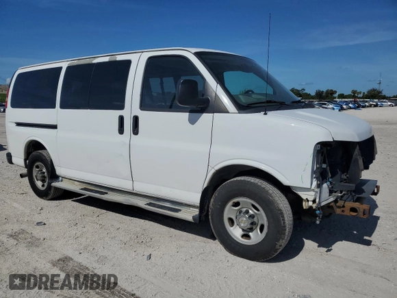2012 Chevrolet Express Passenger 1LT z VIN 1GAZGYFG1C1154844, wystawiony jako Copart lot #64774005 z przebiegiem 181 261 mil mil oraz Szkoda całkowita • Salvage title. Historia ofert i sprzedaży dostępna na DreamBid. Obrazek 4.