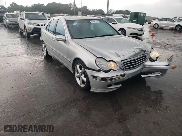 2004 Mercedes-Benz C 320 with VIN WDBRF64J64F511595, listed as a Copart auction lot 62996795 with 113,901 mi miles and Salvage title. Bid and sale history available at DreamBid. Image 14.