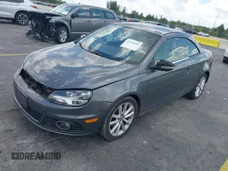2014 Volkswagen Eos Sport with VIN WVWBW8AH2EV000313, listed as a IAAI auction lot 42333112 with 106,125 mi miles and . Bid and sale history available at DreamBid. Image 20.