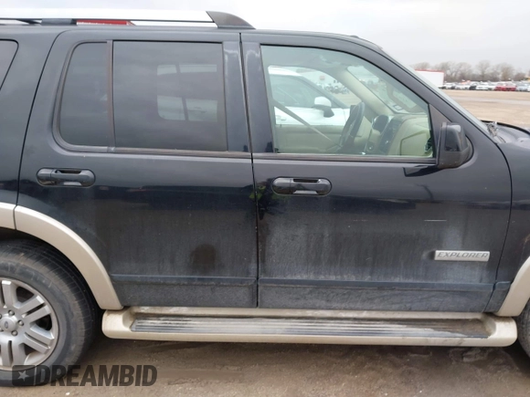 2006 Ford Explorer Eddie Bauer с VIN 1FMEU648X6UB42219, выставлен на аукционе IAAI как лот 41549910 с пробегом Не указан миль и . История ставок и продаж доступна на DreamBid. Изображение 13.