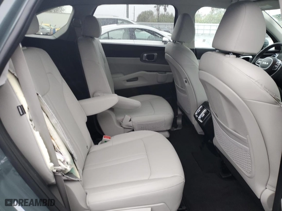 2025 Kia Sorento Hybrid EX with VIN KNDRH4JG8S5317016, listed as a Copart auction lot 42016135 with 1,210 mi miles and Non Repairable. Bid and sale history available at carsss.com. Image 11.