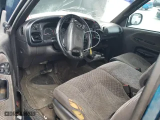 2001 Dodge Ram 1500 with VIN 1B7HC13Y61J292282, listed as a Copart auction lot 51699925 with 301,160 mi miles and Salvage Title. Bid and sale history available at carsss.com. Image 8.