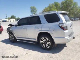 2020 Toyota 4Runner SR5 with VIN JTEBU5JR7L5743295, listed as a Copart auction lot 48202833 with 58,935 mi miles. Bid and sale history available at carsss.com. Image 2.