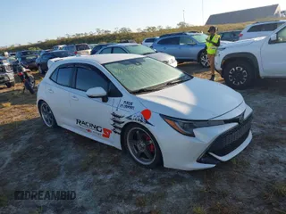 2019 Toyota Corolla Hatchback SE with VIN JTNK4RBE7K3047856, listed as a IAAI auction lot 40594833 with 1 mi miles. Bid and sale history available at carsss.com. Image 1.