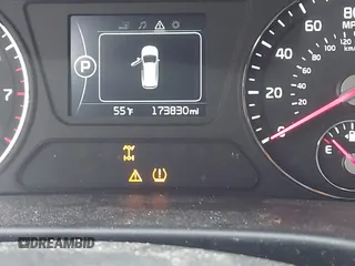 2018 Kia Sorento LX V6 with VIN 5XYPGDA57JG368022, listed as a IAAI auction lot 41853491 with 173,830 mi miles. Bid and sale history available at carsss.com. Image 15.