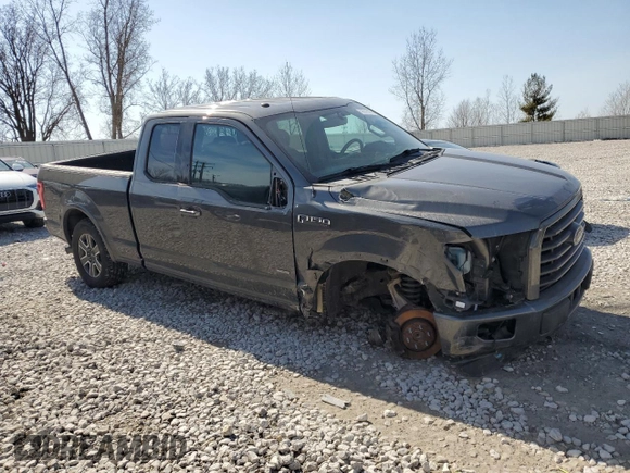 2016 Ford F-150 XLT with VIN 1FTFX1EG9GFC18656, listed as a Copart auction lot 49140695 with 143,335 mi miles and Clean Title. Bid and sale history available at carsss.com. Image 4.