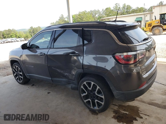 2018 Jeep Compass Limited z VIN 3C4NJCCBXJT361662, wystawiony jako Copart lot #57085315 z przebiegiem 61 815 mil mil oraz Szkoda całkowita • Salvage title. Historia ofert i sprzedaży dostępna na DreamBid. Obrazek 2.