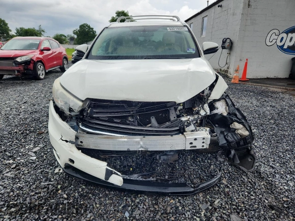2015 Toyota Highlander Limited с VIN 5TDDKRFH9FS193378, выставлен на аукционе Copart как лот 63219085 с пробегом 111 969 миль миль и Списание • Salvage title. История ставок и продаж доступна на DreamBid. Изображение 5.