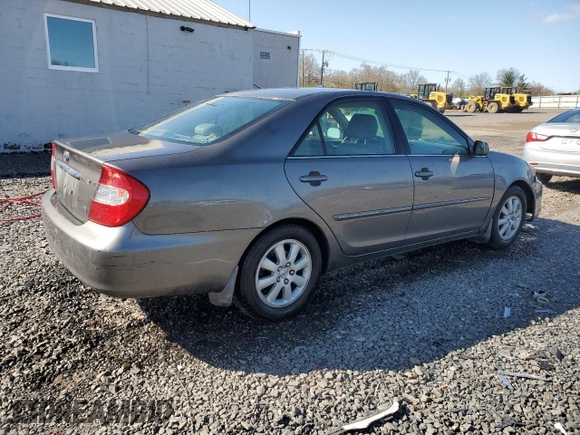 2004 Toyota Camry LE with VIN 4T1BF30K64U568600, listed as a Copart auction lot 51914425 with 154,802 mi miles and Salvage Title. Bid and sale history available at carsss.com. Image 3.