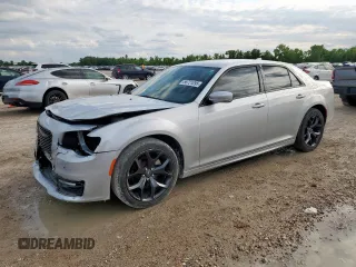 2022 Chrysler 300 Touring L with VIN 2C3CCADG6NH170906, listed as a Copart auction lot 58721095 with 41,555 mi miles and Salvage title. Bid and sale history available at DreamBid. Image 1.
