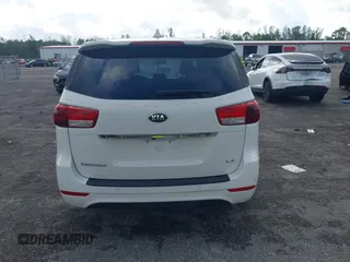 2016 Kia Sedona LX with VIN KNDMB5C19G6084405, listed as a IAAI auction lot 41211452 with 88,783 mi miles. Bid and sale history available at carsss.com. Image 17.