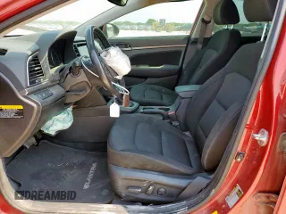 2017 Hyundai Elantra Value Edition z VIN KMHD84LF5HU245829, wystawiony jako Copart lot #57168365 z przebiegiem 121 617 mil mil oraz Szkoda całkowita • Salvage title. Historia ofert i sprzedaży dostępna na DreamBid. Obrazek 7.