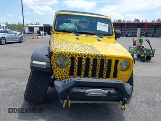 2018 Jeep Wrangler Unlimited Sport z VIN 1C4HJXDN2JW324872, wystawiony jako IAAI lot #42112231 z przebiegiem 80 412 mil mil oraz . Historia ofert i sprzedaży dostępna na DreamBid. Obrazek 13.