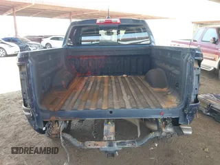 2018 Chevrolet Colorado 4WD Z71 z VIN 1GCGTDEN9J1231315, wystawiony jako IAAI lot #42440943 z przebiegiem 171 061 mil mil oraz . Historia ofert i sprzedaży dostępna na DreamBid. Obrazek 6.