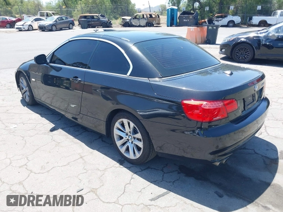 2011 BMW 3 Series 328i z VIN WBADW7C51BE544798, wystawiony jako IAAI lot #42270684 z przebiegiem 153 909 mil mil oraz . Historia ofert i sprzedaży dostępna na DreamBid. Obrazek 3.