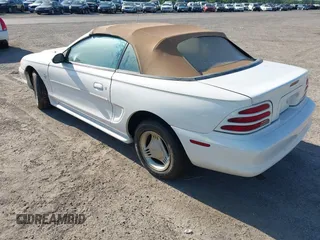 1995 Ford Mustang with VIN 1FALP4442SF243571, listed as a IAAI auction lot 42306376 with 227,445 mi miles and . Bid and sale history available at DreamBid. Image 3.