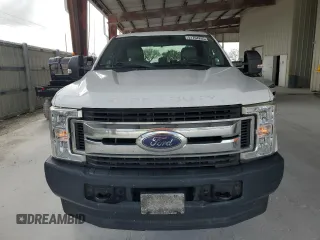 2018 Ford F-250 XL z VIN 1FT7X2B67JEC21168, wystawiony jako Copart lot #51764265 z przebiegiem 203 181 mil mil oraz Szkoda całkowita • Salvage title. Historia ofert i sprzedaży dostępna na DreamBid. Obrazek 5.