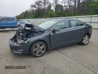 2014 Volvo S60 T5 z VIN YV1612FS9E2275447, wystawiony jako Copart lot #59988845 z przebiegiem 117 805 mil mil oraz Szkoda całkowita • Salvage title. Historia ofert i sprzedaży dostępna na DreamBid. Obrazek 1.