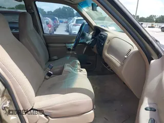 1999 Ford Explorer с VIN 1FMZU32X1XZB10743, выставлен на аукционе IAAI как лот 42562171 с пробегом 247 478 миль миль и . История ставок и продаж доступна на DreamBid. Изображение 5.