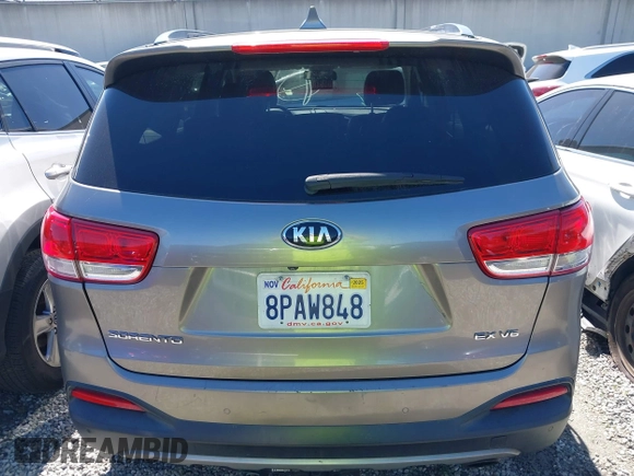 2017 Kia Sorento EX V6 with VIN 5XYPH4A57HG236014, listed as a IAAI auction lot 41602897 with 103,210 mi miles. Bid and sale history available at carsss.com. Image 17.