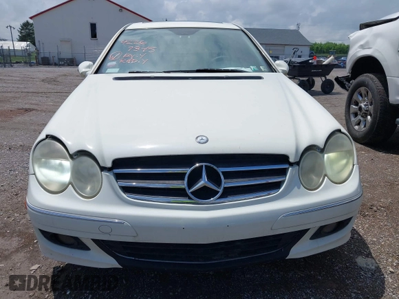2009 Mercedes-Benz CLK 350 with VIN WDBTJ56H89F262104, listed as a IAAI auction lot 42267345 with 135,819 mi miles and . Bid and sale history available at DreamBid. Image 6.