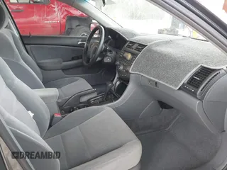 2003 Honda Accord LX z VIN 1HGCM66313A026435, wystawiony jako IAAI lot #42083185 z przebiegiem 144 214 mil mil oraz . Historia ofert i sprzedaży dostępna na DreamBid. Obrazek 5.