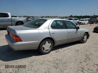 1999 Lexus LS 400 z VIN JT8BH28F0X0161141, wystawiony jako Copart lot #52638575 z przebiegiem 250 602 mil mil oraz Szkody całkowita. Historia ofert i sprzedaży dostępna na DreamBid. Obrazek 3.